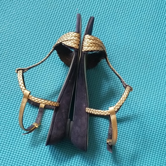 Kate Spade super cute low wedge sandals - Picture 3 of 4